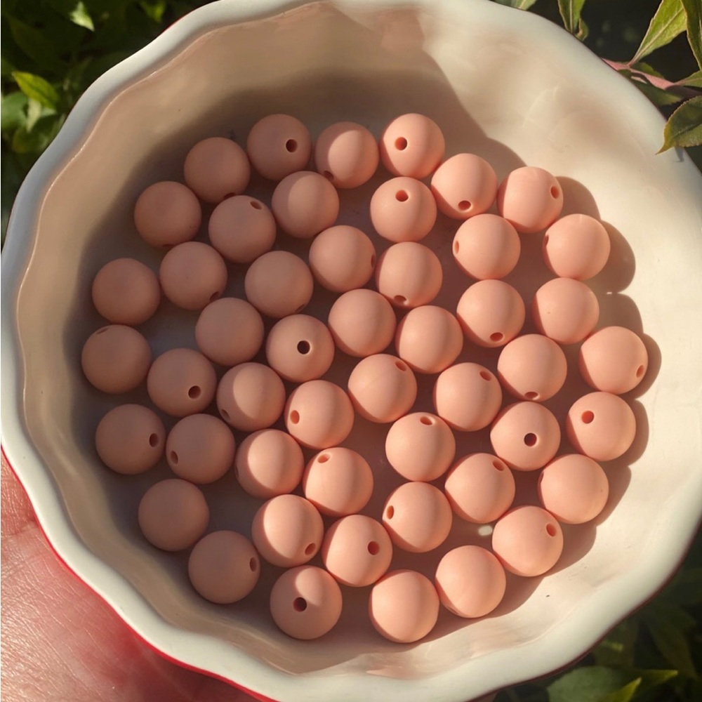 25 Qty 12mm 🍑 Peach Color Silicone Beads